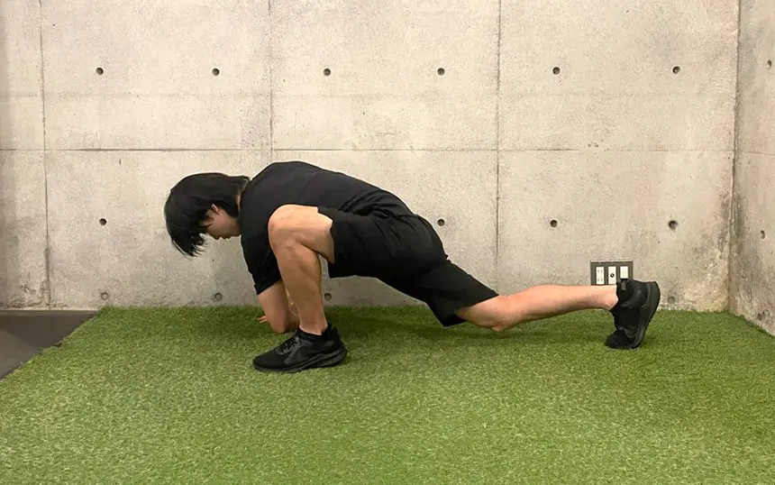 股関節のストレッチ